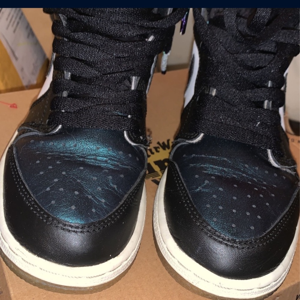 All star 2017 Metalic Chameleon jordan 1’s size 4.5